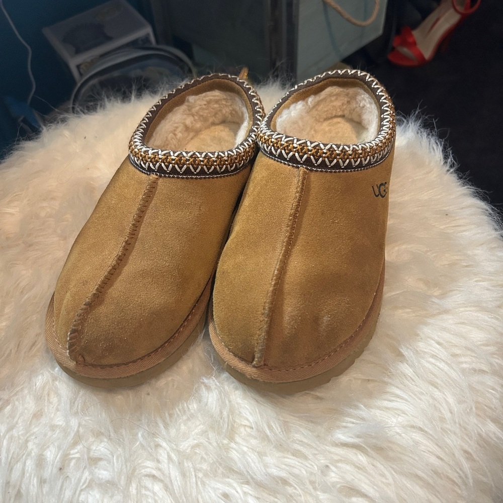 UGG Women's Brown Cozy Slippers - Picture 4 of 4
